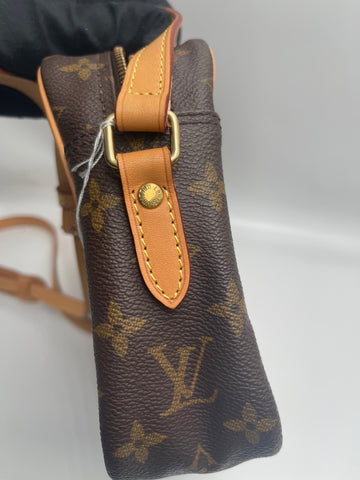 Pre-owned #301-3 Louis Vuitton crossbody bag