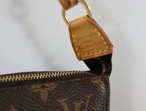 Pre-Owned #963611 Louis Vuitton Monogram Pochette