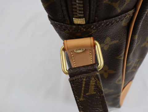 Pre-Owned #BP60434 Louis Vuitton Monogram Danube GM Crossbody Bag M45262
