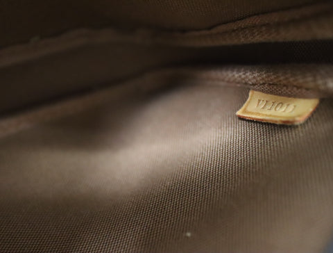 Pre-Owned #963611 Louis Vuitton Monogram Pochette