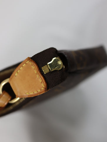 Pre-Owned #963611 Louis Vuitton Monogram Pochette