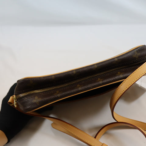 Pre-Owned #BP98301 Louis Vuitton Monogram Trocadero 27 Crossbody Bag M51274