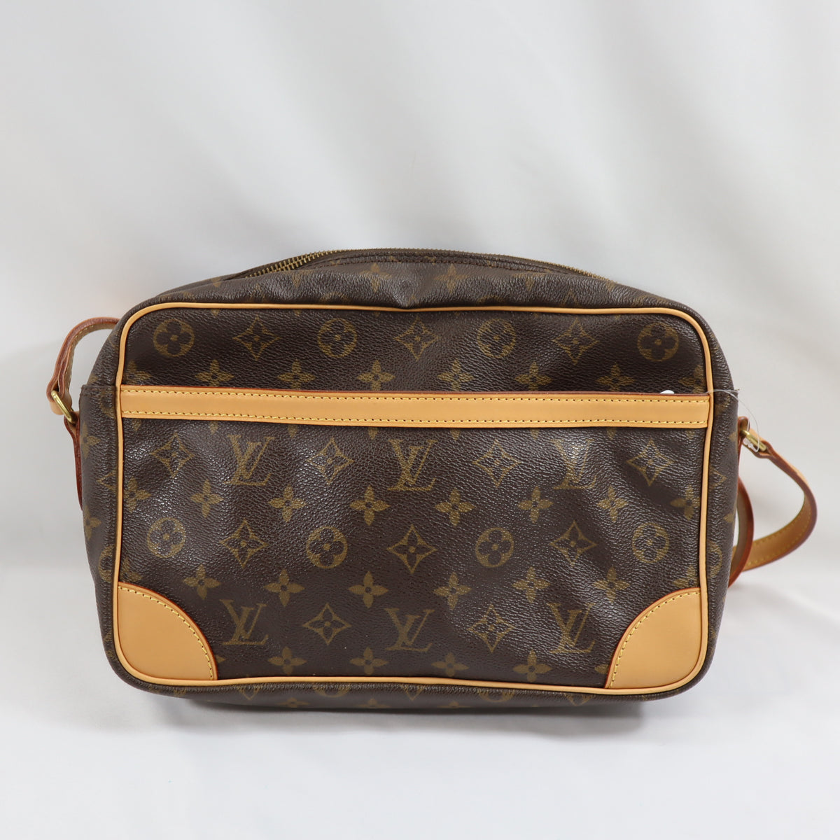 Pre-Owned #BP38552 Louis Vuitton Monogram Trocadero 30 Crossbody Bag M51272