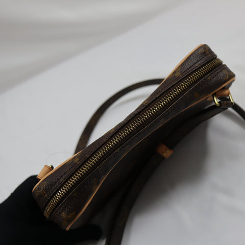 Pre-Owned #BP1033 Louis Vuitton Monogram Pochette Marly Bandouliere Crossbody Bag M51828