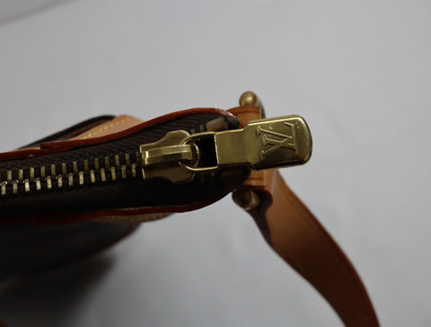 Pre-Owned #BP196-2 Louis Vuitton Monogram Odeon PM Crossbody Bag M56390