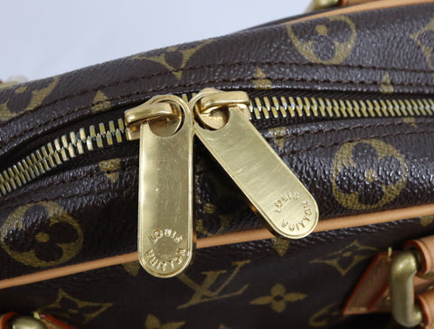 Pre-Owned #BP2540 Louis Vuitton Monogram Manhattan PM Hand Bag Brown M40026