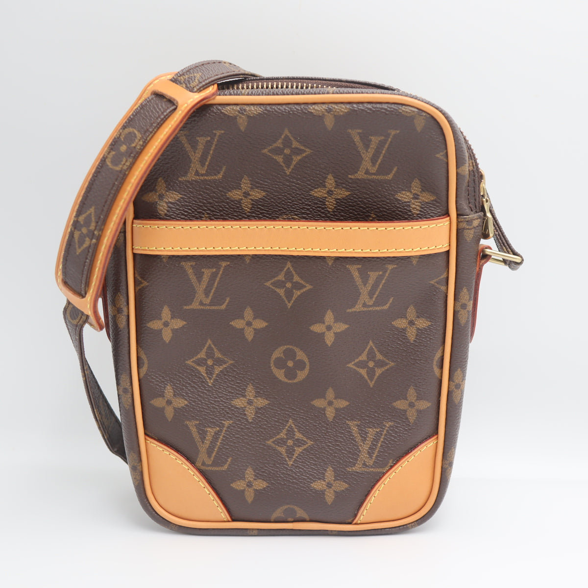 Pre-Owned #71243 Louis Vuitton Monogram Danube MM Crossbody Bag M45264