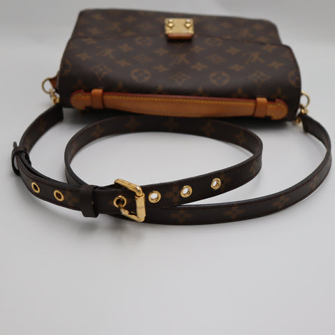 Pre-owned #71026 Louis Vuitton Pochette Métis Monogram Canvas - Handbags M44875