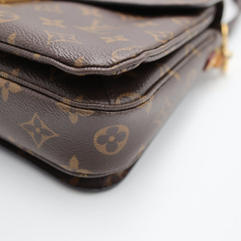 Pre-owned #71026 Louis Vuitton Pochette Métis Monogram Canvas - Handbags M44875