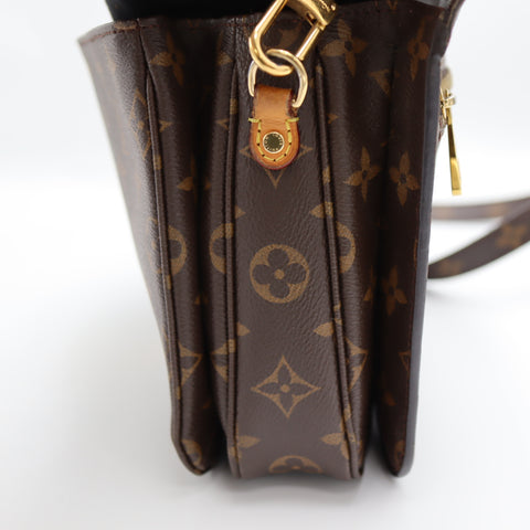 Pre-owned #71026 Louis Vuitton Pochette Métis Monogram Canvas - Handbags M44875