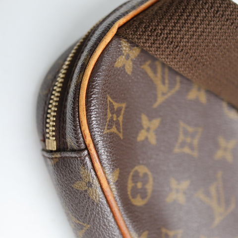 Pre-owned #29903 Louis Vuitton Gange crossbody monogram