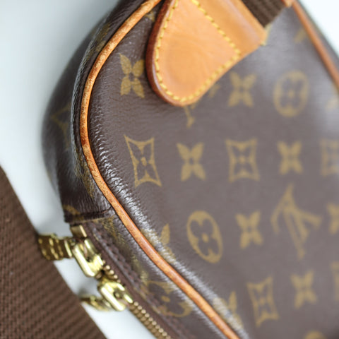 Pre-owned #29903 Louis Vuitton Gange crossbody monogram
