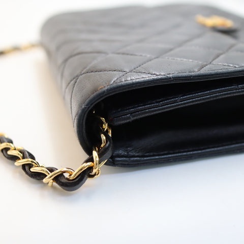 Pre-owned #90152 CHANEL Matelassé Chain Shoulder Bag | Push-Lock | Lambskin | Black | 5 Series (1997–1999) | Gold Hardware | Vintage