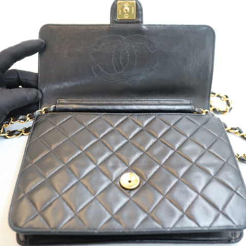 Pre-owned #90152 CHANEL Matelassé Chain Shoulder Bag | Push-Lock | Lambskin | Black | 5 Series (1997–1999) | Gold Hardware | Vintage