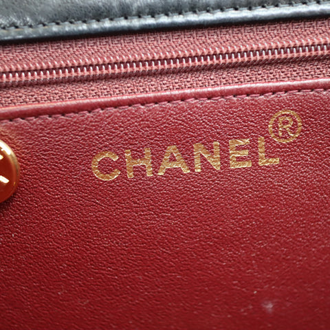 Pre-owned #90152 CHANEL Matelassé Chain Shoulder Bag | Push-Lock | Lambskin | Black | 5 Series (1997–1999) | Gold Hardware | Vintage