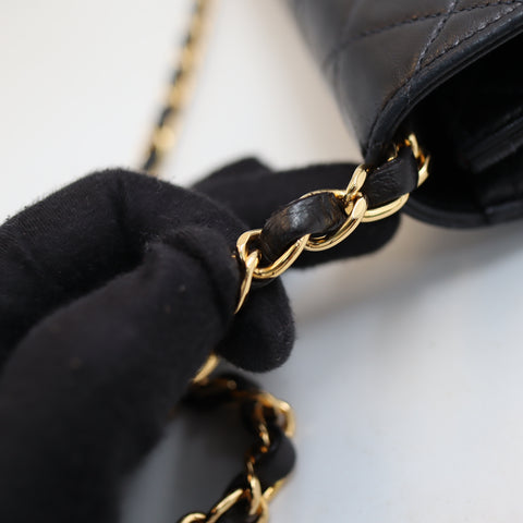 Pre-owned #90152 CHANEL Matelassé Chain Shoulder Bag | Push-Lock | Lambskin | Black | 5 Series (1997–1999) | Gold Hardware | Vintage