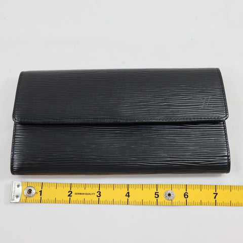 Pre-Owned #72687 Louis Vuitton Epi Pochette Porte Monnaie Credit Black Long Wallet M63592