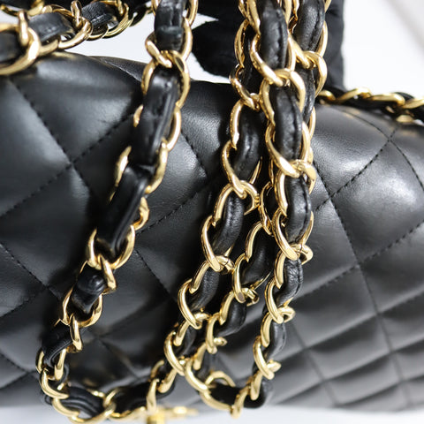 Pre-Owned #40722 CHANEL Matelasse Jumbo Chain Shoulder Bag Lambskin Black A58600