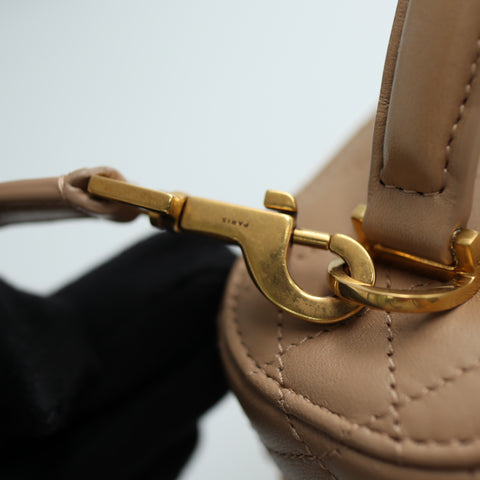 Pre-owned YSL vanity 72763