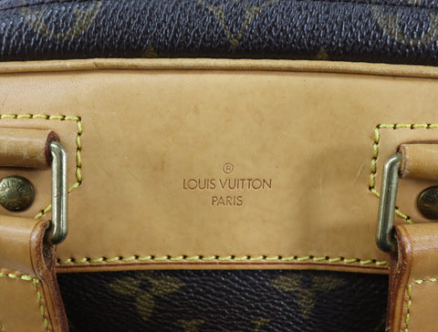 Pre- owned #71679 Louis Vuitton  hand bag Excursion Monogram M41450