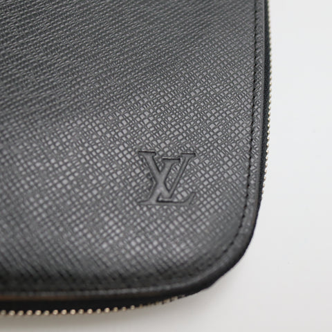 Pre-Owned #71087 Louis Vuitton Taiga Atoll long wallet  leather Black Ardoise M30652