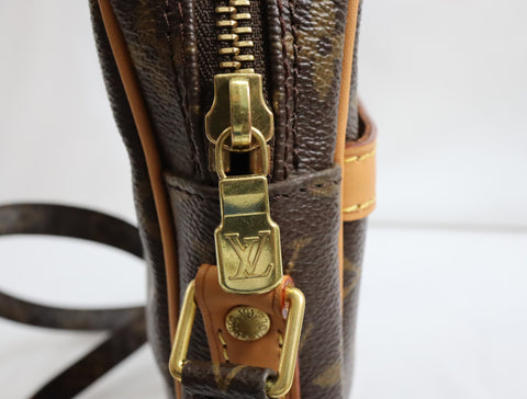 Pre-Owned #BP163-2 Louis Vuitton Monogram Danube Crossbody Bag Brown M45266