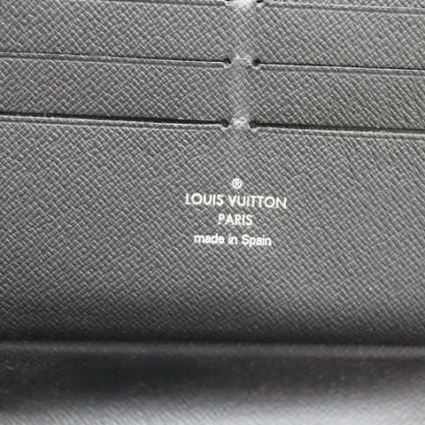 Pre-Owned #71105 Louis Vuitton Epi Zippy Organiser NM Noir Wallet   There was an RFID response M62643