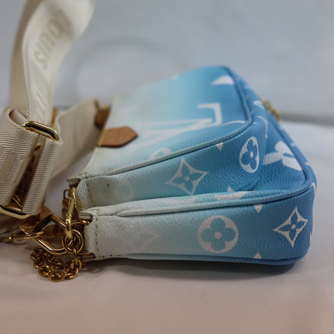 Pre-Owned #72799 Louis Vuitton Monogram Giant Multy Pochette Accessoires Crossbody Bag IC Type M57633
