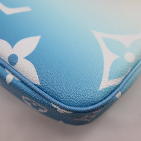Pre-Owned #72799 Louis Vuitton Monogram Giant Multy Pochette Accessoires Crossbody Bag IC Type M57633