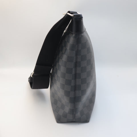 Pre-Owned #1816 Louis Vuitton Damier Graphite Mick MM NM Crossbody Bag N40004