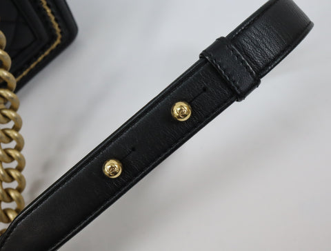 Pre-Owned #20086 CHANEL Boy Chanel Small chain Shoulder Bag Lamb skin A67086