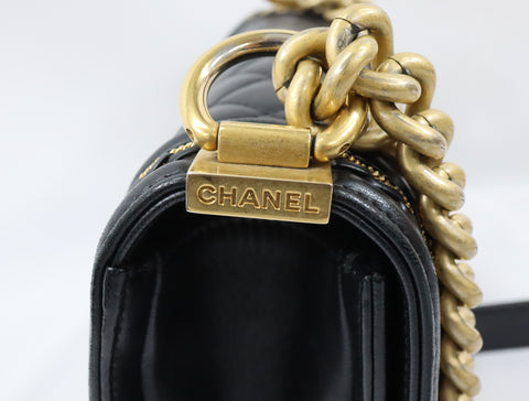 Pre-Owned #20086 CHANEL Boy Chanel Small chain Shoulder Bag Lamb skin A67086