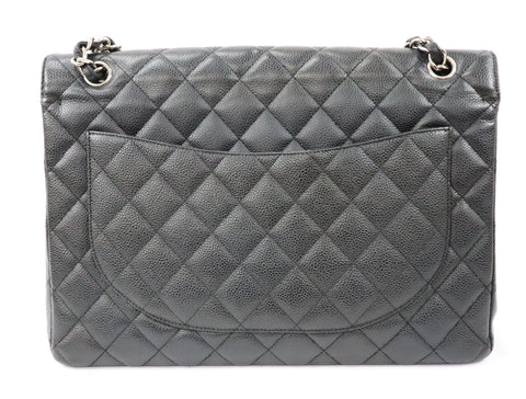 Pre-Owned #17375 CHANEL Matelasse 33 Caviar Skin Double Chain Shoulder Bag