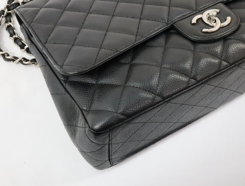 Pre-Owned #17375 CHANEL Matelasse 33 Caviar Skin Double Chain Shoulder Bag