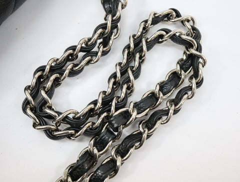 Pre-Owned #17375 CHANEL Matelasse 33 Caviar Skin Double Chain Shoulder Bag