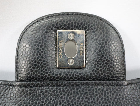 Pre-Owned #17375 CHANEL Matelasse 33 Caviar Skin Double Chain Shoulder Bag