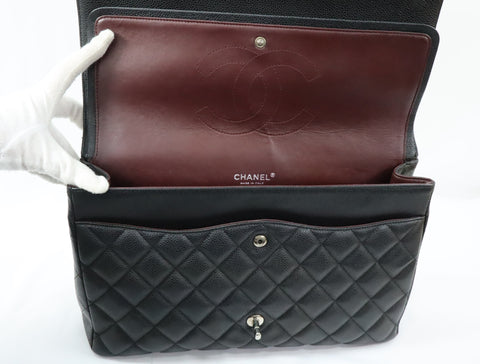 Pre-Owned #17375 CHANEL Matelasse 33 Caviar Skin Double Chain Shoulder Bag