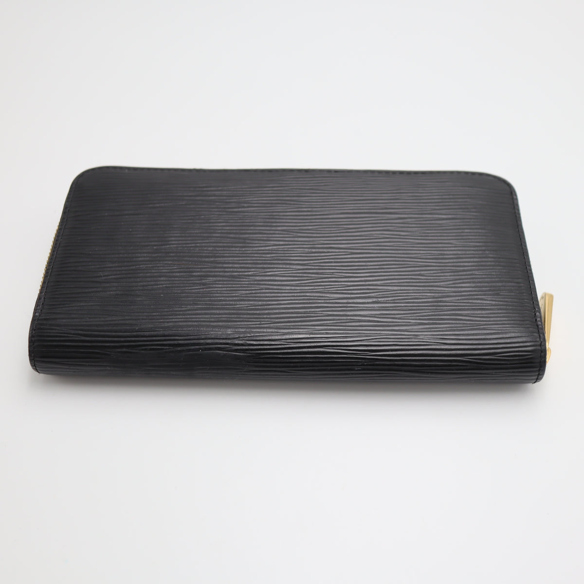 Pre-owned #71210  LouisVuitton Epi zippy wallet  black Final sale