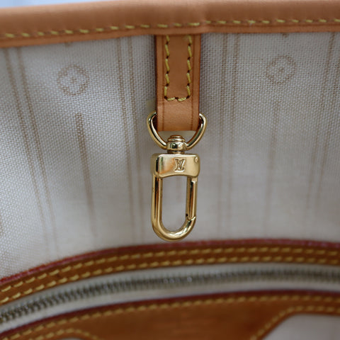 Pre-Owned #BP R05205 Louis Vuitton Damier Azur Neverfull MM Tote Bag N51107