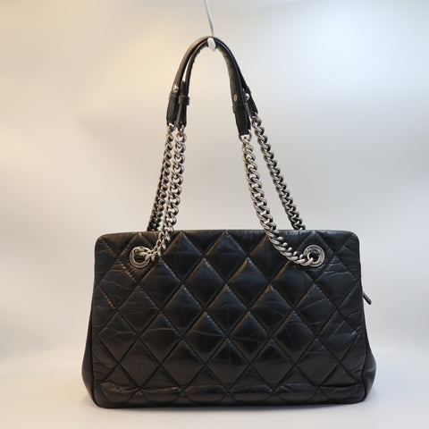 Pre-Owned #R0611 CHANEL Chain Shoulder Tote Bag Calfskin/Black CC Mark Tote Bag