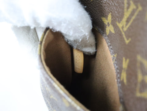 Pre-Owned #BP87766 Louis Vuitton Monogram Pochette Gange Crossbody Bag M51870