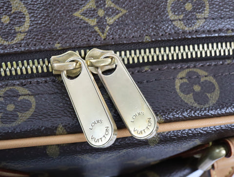 Pre-Owned #BP11282 Louis Vuitton Monogram Manhattan PM Hand Bag Brown M40026