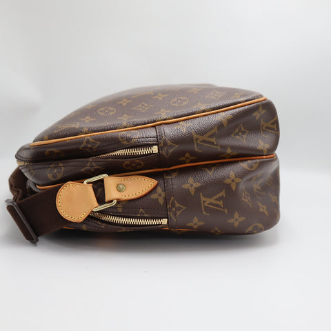 Pre-Owned #2176 Louis Vuitton Monogram Reporter GM Crossbody Bag M45252